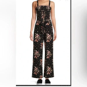 🌺🌺 Floral jumpsuit 🌺🌺